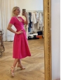 Robe REGAN ajustée et évasée en crêpe stretch rose magenta NEUVE Prix boutique 1130€ Taille 40