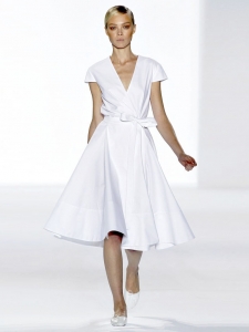 CHLOE White cotton short sleeve V neck midi wrap dress Retail price $1595 Size XS