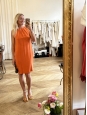 CELINE Robe de cocktail en soie orange tangerine épaules dénudées Px boutique 2000€ Taille 36