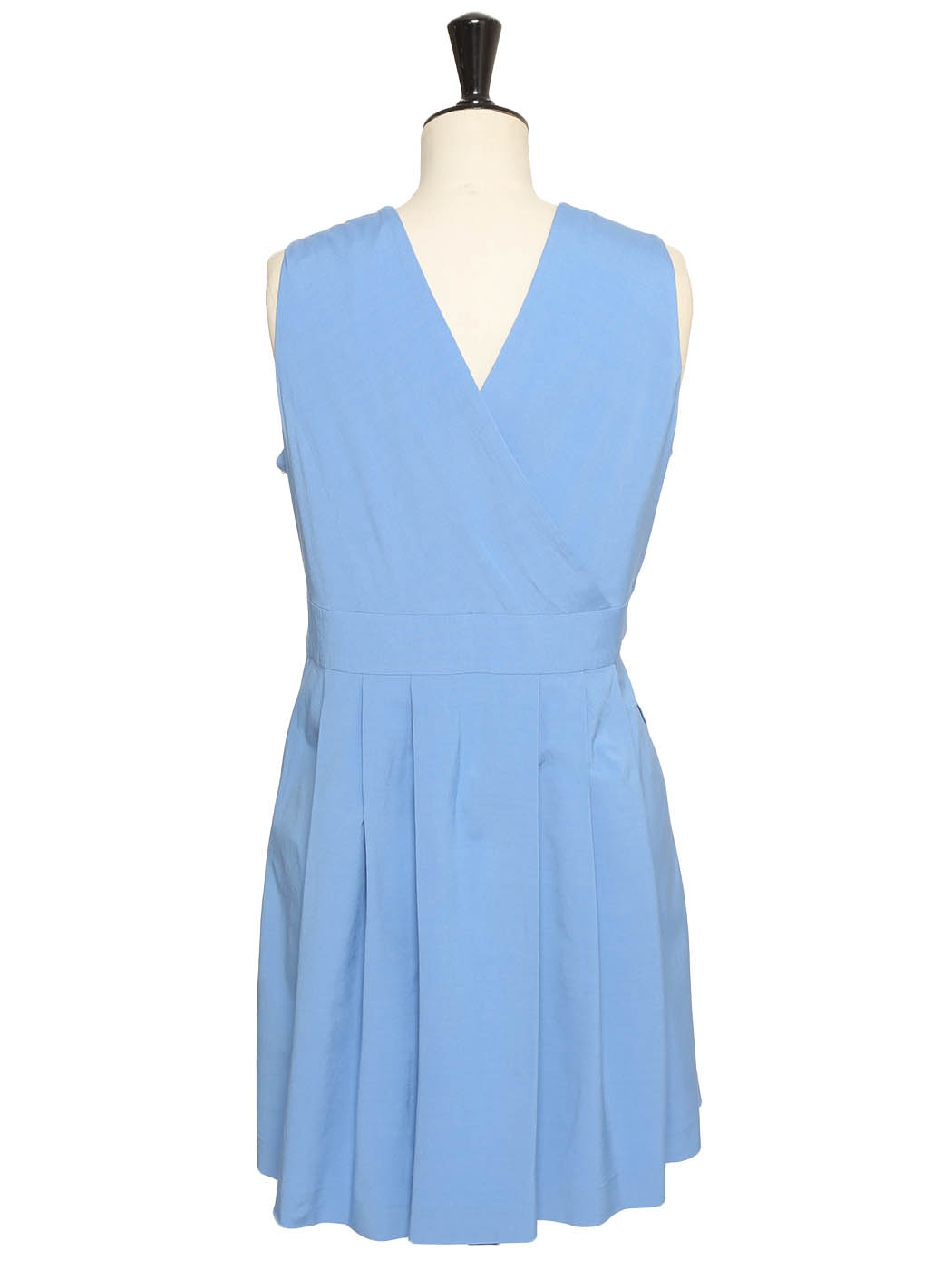 Boutique ESCADA Light blue satin large strap V neckline dress Retail price  €1300 Size 40/42