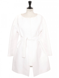 Manteau veste ceinturé en coton blanc Prix boutique 2000€ Taille 38