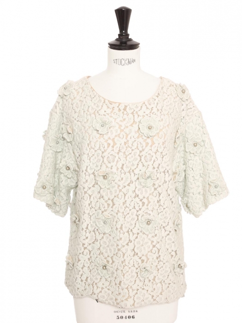 Pastel green floral lace short sleeve top with pearl and flower embroideries Retail price 1200€ Size 38