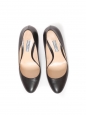 Round-toed pumps in black leather Retail price €595 Size 39