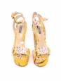 Sandales compensées à brides cheville en toile jaune imprimé fleuri cerisier Prix boutique 950€ Taille 38,5