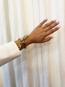 Bracelet noeud en laiton doré et argent ivoire Prix boutique 5800€