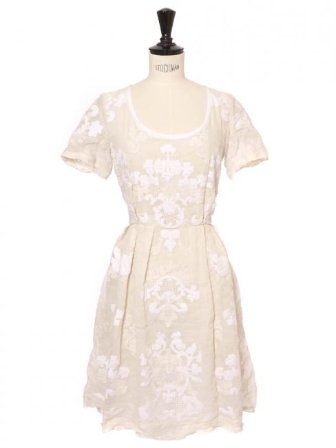 Iconic 2006 catwalk dress in white cotton gauze embroidered with silk flowers Retail price 2500€ Size 36