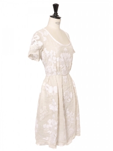 Iconic 2006 catwalk dress in white cotton gauze embroidered with silk flowers Retail price 2500€ Size 36