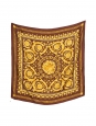 Foulard carré de soie imprimé marron café et jaune doré Prix boutique 385€ Taille 90 x 90