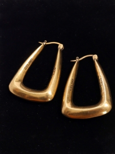 Rectangular shape gold brass hoop earrings Retail price €470