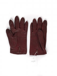 CC signature embroidered burgundy red lambskin leather gloves Retail price €750 Size 7.5