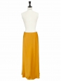 Jupe longue en satin jaune ambre Prix boutique 130€ Taille XS