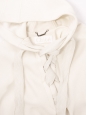 Veste cape longue en laine blanc neige avec capuche Spring 2017 Prix boutique 2500€