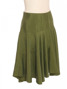 Jupe mi-longue en coton satiné vert olive Prix boutique 990€ Taille M