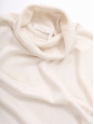Pull col roulé en laine soie et cachemire blanc crème Prix boutique 1000€ Taille S