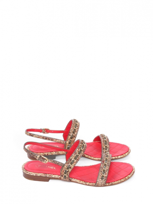 Flat sandals in red leather, khaki tweed, and gold chain Retai price: €1400. Size 37.5