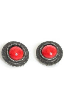 Dark metal round clip earrings with cherry red stone