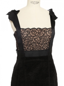 Robe en velours côtelé noir, dentelle fine et bretelles satin noeud Prix boutique 6500€ Taille XS