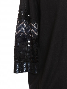 Navy blue silk and cashmere V-neck jumper with pearl embroidery Retail price €2300 Size 36