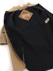 Camel beige straight trenchcoat 100% grey wool lining Retail price 2200€ Size XS