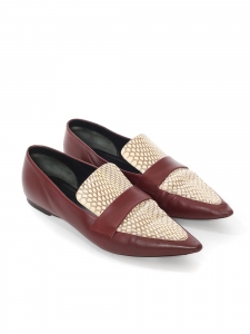 Moccasins plat bout pointu en cuir bordeaux et python beige Prix boutique 800€ Taille 38