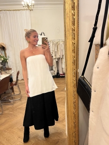 Top bustier en crêpe blanc Prix boutique $630 Taille 36