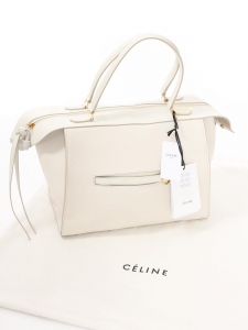 RING bag in white grained leather Retail price €1650