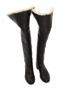 Bottes shearling cuissardes plates en cuir noir Prix Boutique 1600€ Taille 40