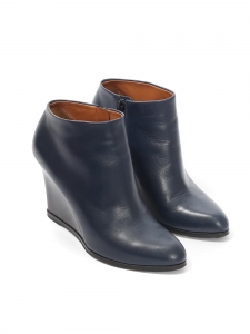 Bottines à talon compensés en cuir bleu marine par Phoebe Philo Prix boutique €990 Taille 36