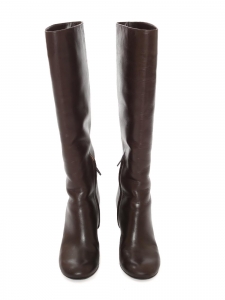 Bottes à talon en cuir marron foncé Prix boutique 1200€ Taille 37