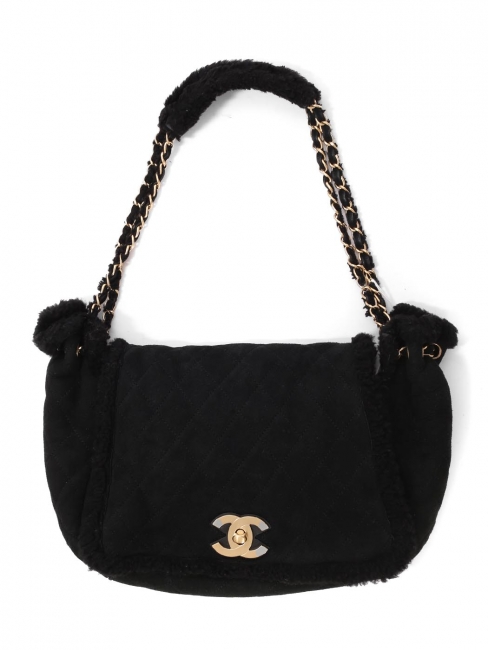 Sac en shearling daim noir peau retournée noir fermoir CC dorée Prix boutique 5850€