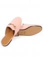 Mules plates en cuir rose bonbon mors dorés Prix boutique 820€ Taille 36
