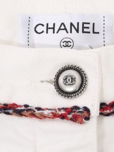 Jean taille haute droit en coton blanc liseré tweed bleu rouge Prix boutique 2800€ Taille XS