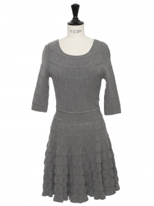 Robe fit and flare manche 3/4 en 100% laine gris clair Prix boutique 4400€ Taille 36