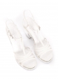 Sandales à talon en cuir blanc crème, acétate et argent Prix boutique 1200€ Taille 38