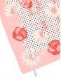 Foulard rose imprimé marguerite et pensées Prix boutique 390€ Taille 76 x 76