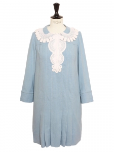 Long-sleeved short dress in light blue hemp with lace collar Retail price &euro;1500 Size 36/38