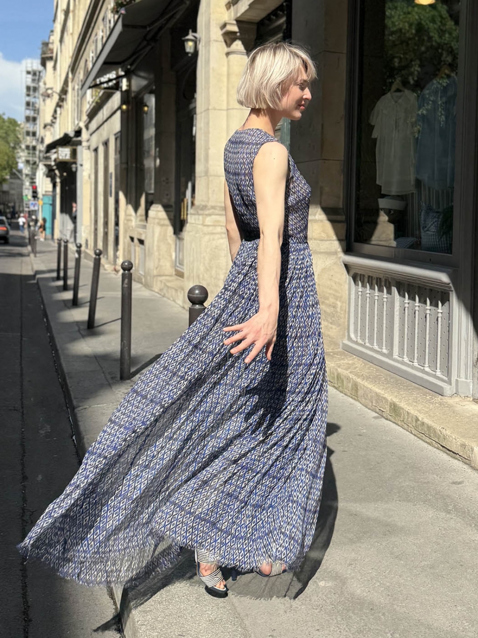 isabel marant silk chiffon dress Boutique ISABEL MARANT Blue silk chiffon sleeveless maxi dress with cinched  waist Retail price €1000 Size 36
