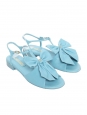 Sandales plates en cuir bleu clair à noeud Prix boutique 1300€ Taille 38
