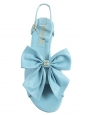 Sandales plates en cuir bleu clair à noeud Prix boutique 1300€ Taille 38