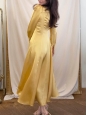 Robe longue en satin jaune miel Prix boutique 725€ Taille XS