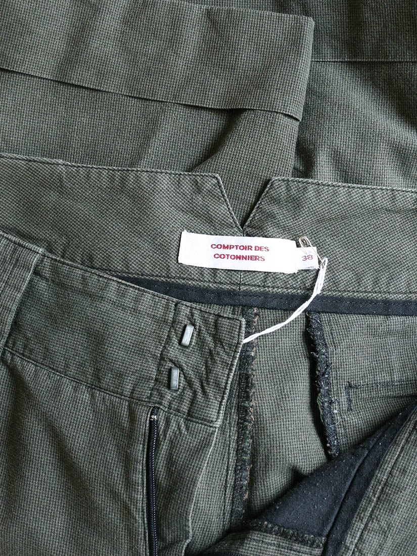 Boutique COMPTOIR DES COTONNIERS Khaki cotton bermuda shorts Size 36