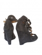 Sandales compensées multi-brides en daim noir gris anthracite Px boutique 595€ Taille 40,5
