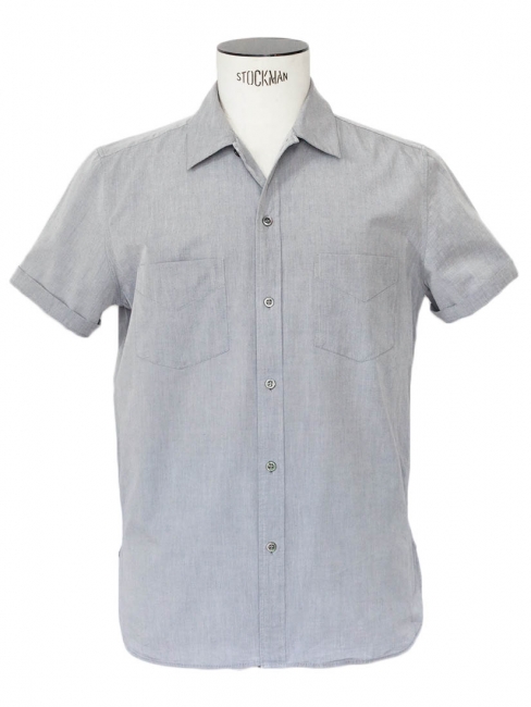 Chemise manches courtes en coton gris bleu clair Prix boutique 130€ Taille M