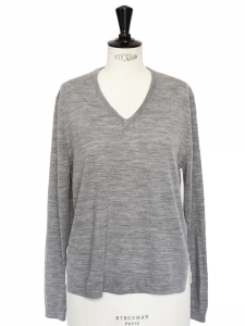 Light grey merino wool and striped silk sweater Retail price €320 Size 36