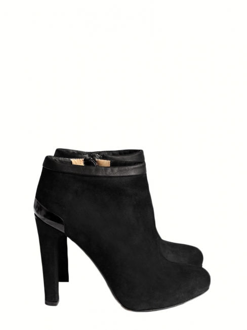Black suede heeled ankle boots Retail price €650 Size 37