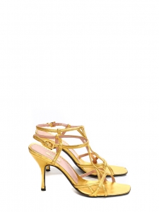 Sandales à talon en cuir doré et bride cheville Prix boutique 550€ Taille 37