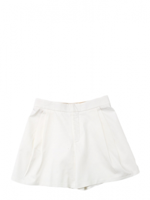 White cotton twill pleated shorts Retail price €550 Size 40