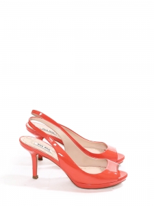 Sandales à talon en cuir verni rose corail Prix boutique 550€ Taille 36,5