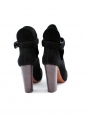 Bottines low boots à talon en bois et suède noir Prix boutique 950€ Taille 36,5