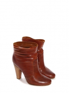Tan brown cut-out leather ankle boots Retail price €750 Size 37